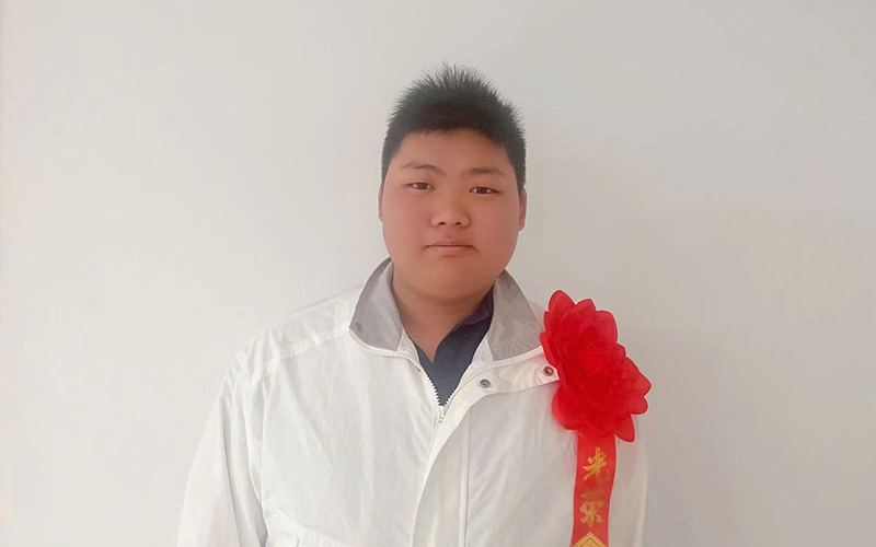1701048300208635 刘帅1.jpg